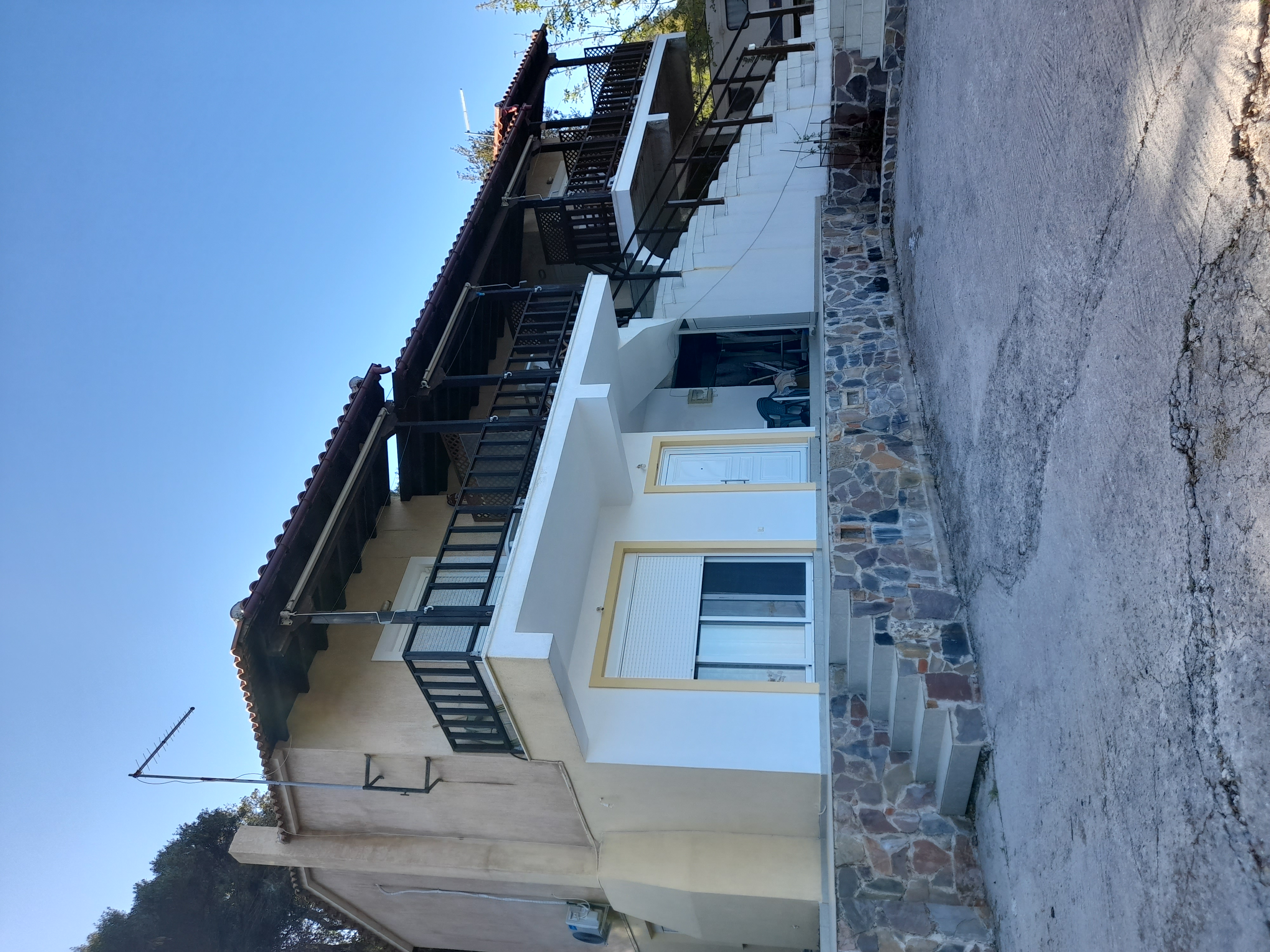 Εξωτερικό Διαμερισμάτων Ανατολή